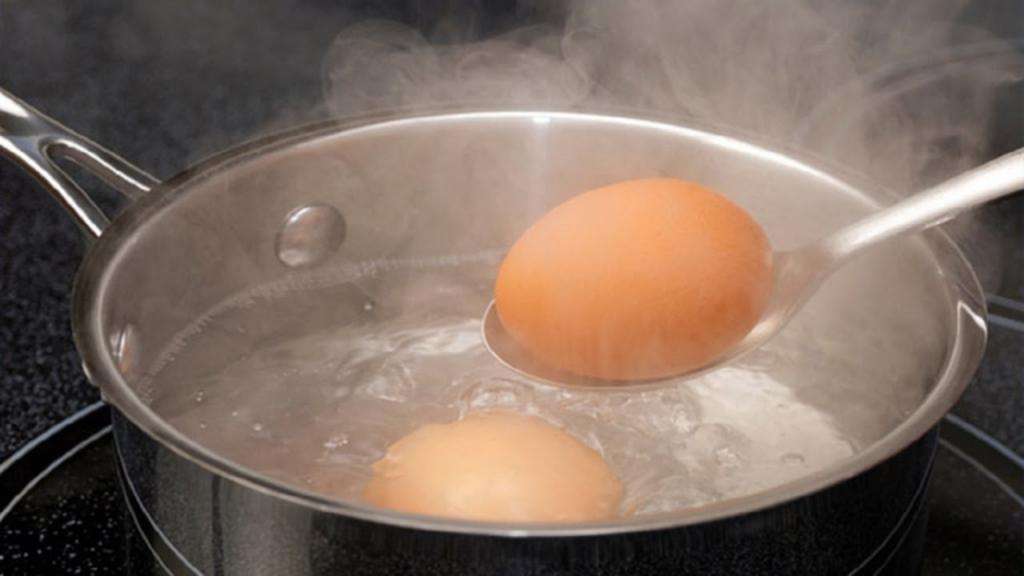 Сколько минут варить яйца: полезные советы