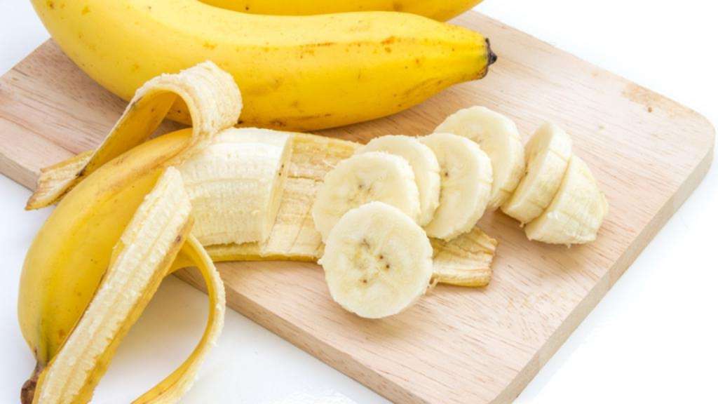 Банан на завтрак: рецепты блюд, полезные свойства и вред